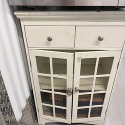 Butler Specialty Brouno Chest 