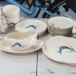 Atomic Style Dinnerware