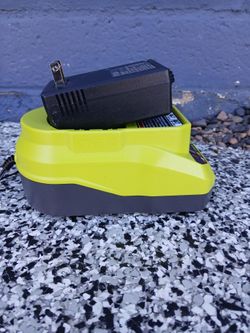 CHARGER RYOBI