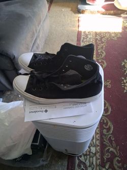 Almost new men's converse