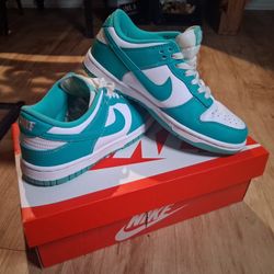 Women's Size 8 Nike Dunk Low Sneakers in the "Clear Jade" Colorway