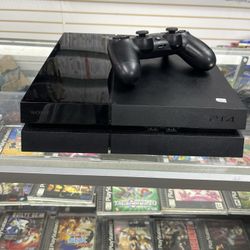 PlayStation 4 Complete $185 Gamehogs 11am-7pm