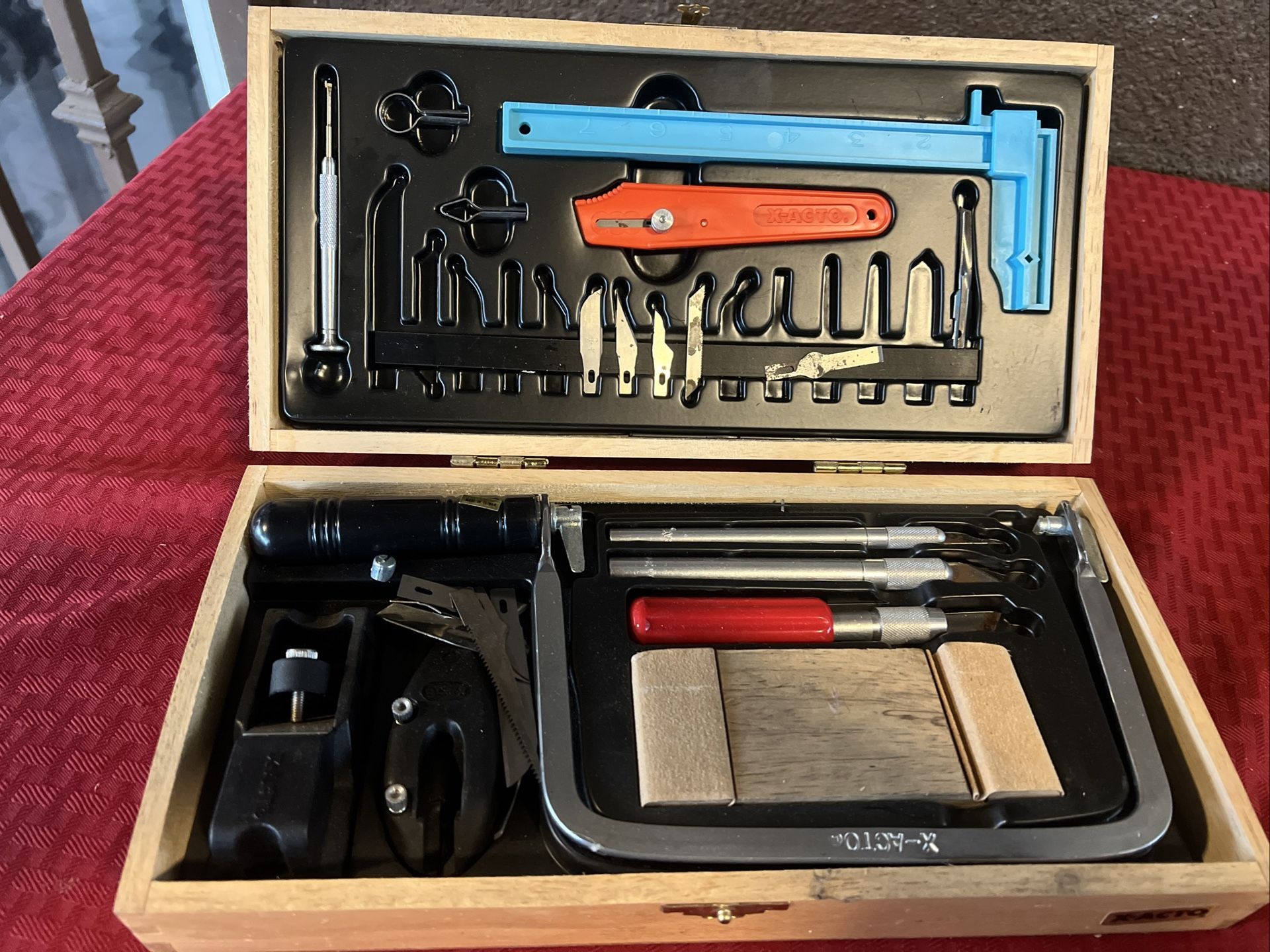 Vintage  X-ACTO 20 plus Piece Hobby Knife Set w/ Wooden Box Tools Blades —