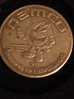 VINTAGE PACMAN NAMCO Gold Toned TOKEN