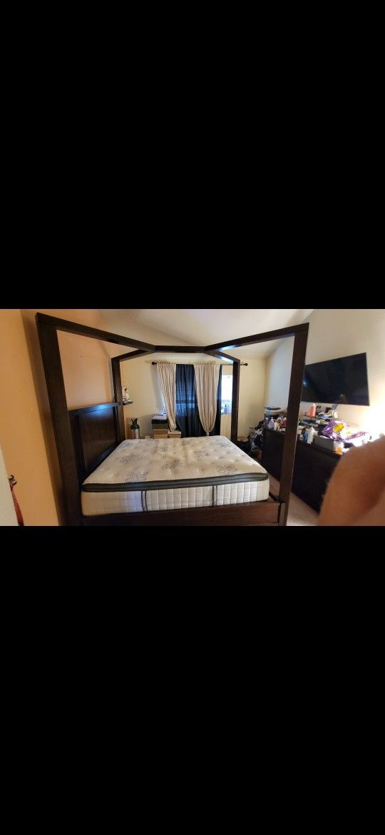 Queen Wood Bed Frame