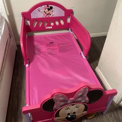 Minnie Mouse kids bed frame