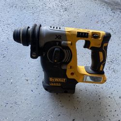 Dewalt  Chippy hammered 20v