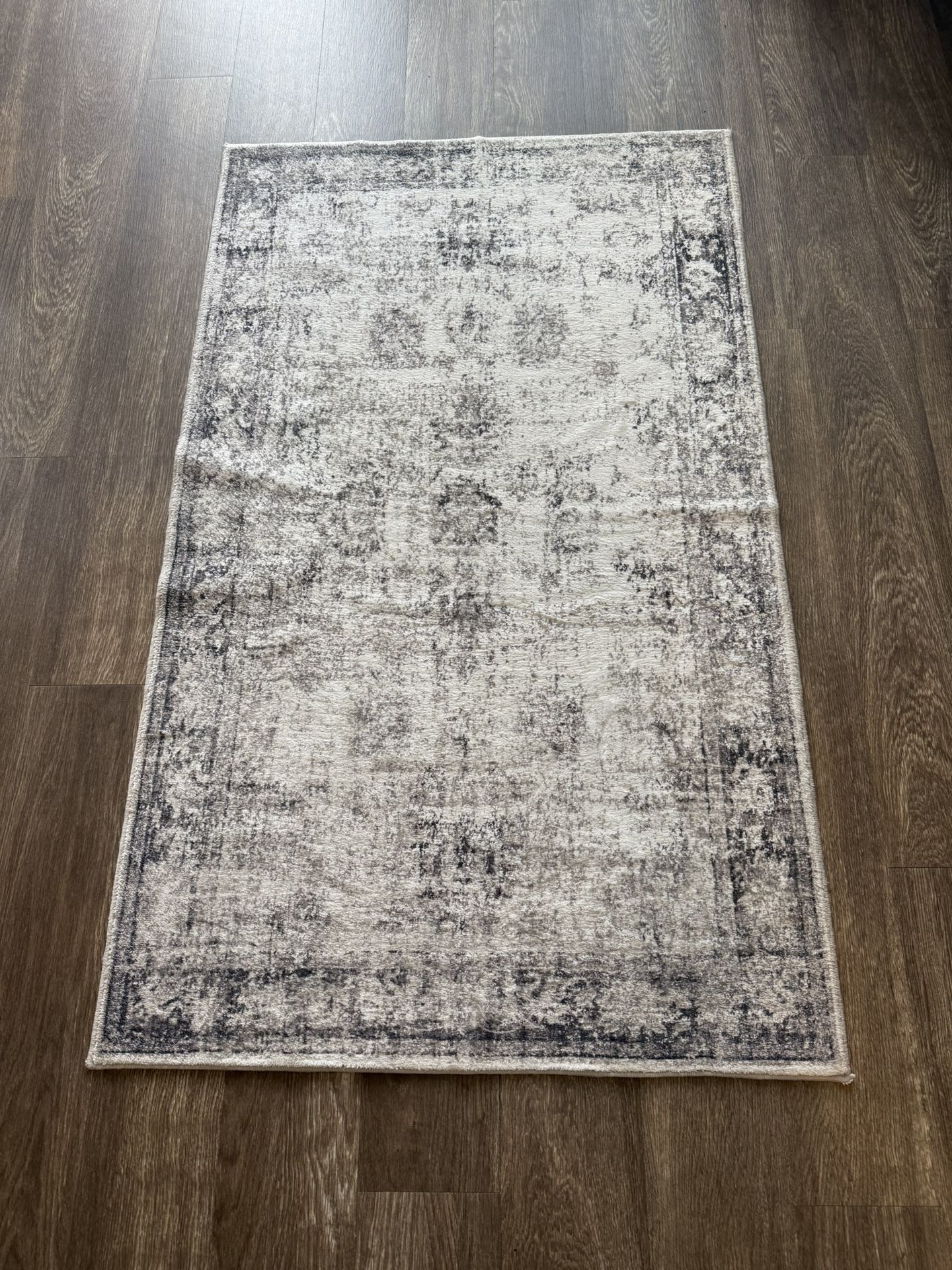 Grey 3x5 Area Rug - Machine Washable!