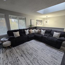 Recliner Sectional