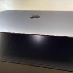 Macbook Pro 15” 16GB RAM i7 with Touch Bar