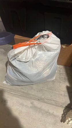 Bag of 3 sweaters and 2 jackets for boys