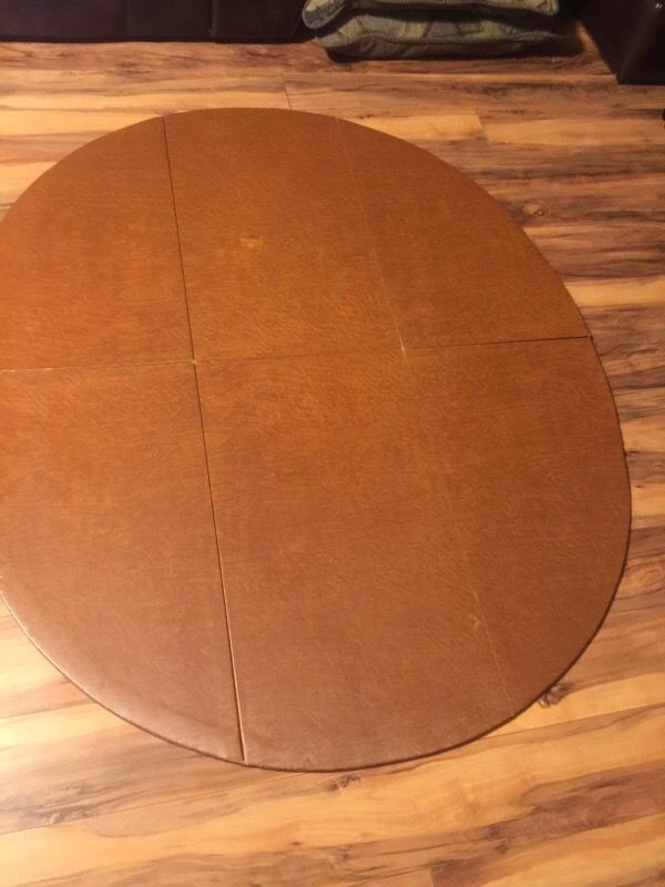McKay oval table pad/ Lydon Bricher mfg co/ Minnesota Patn no 46859