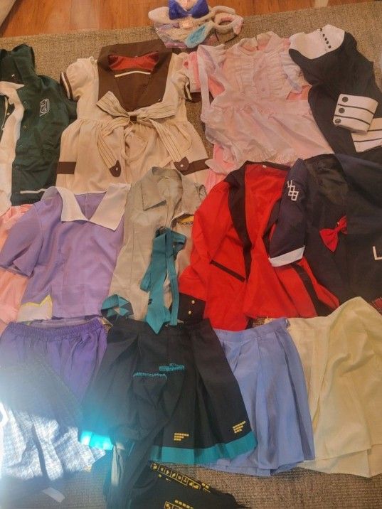Anime Cosplay Costume Lot XL