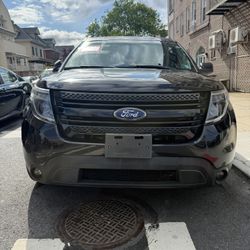 2015 Ford Explorer