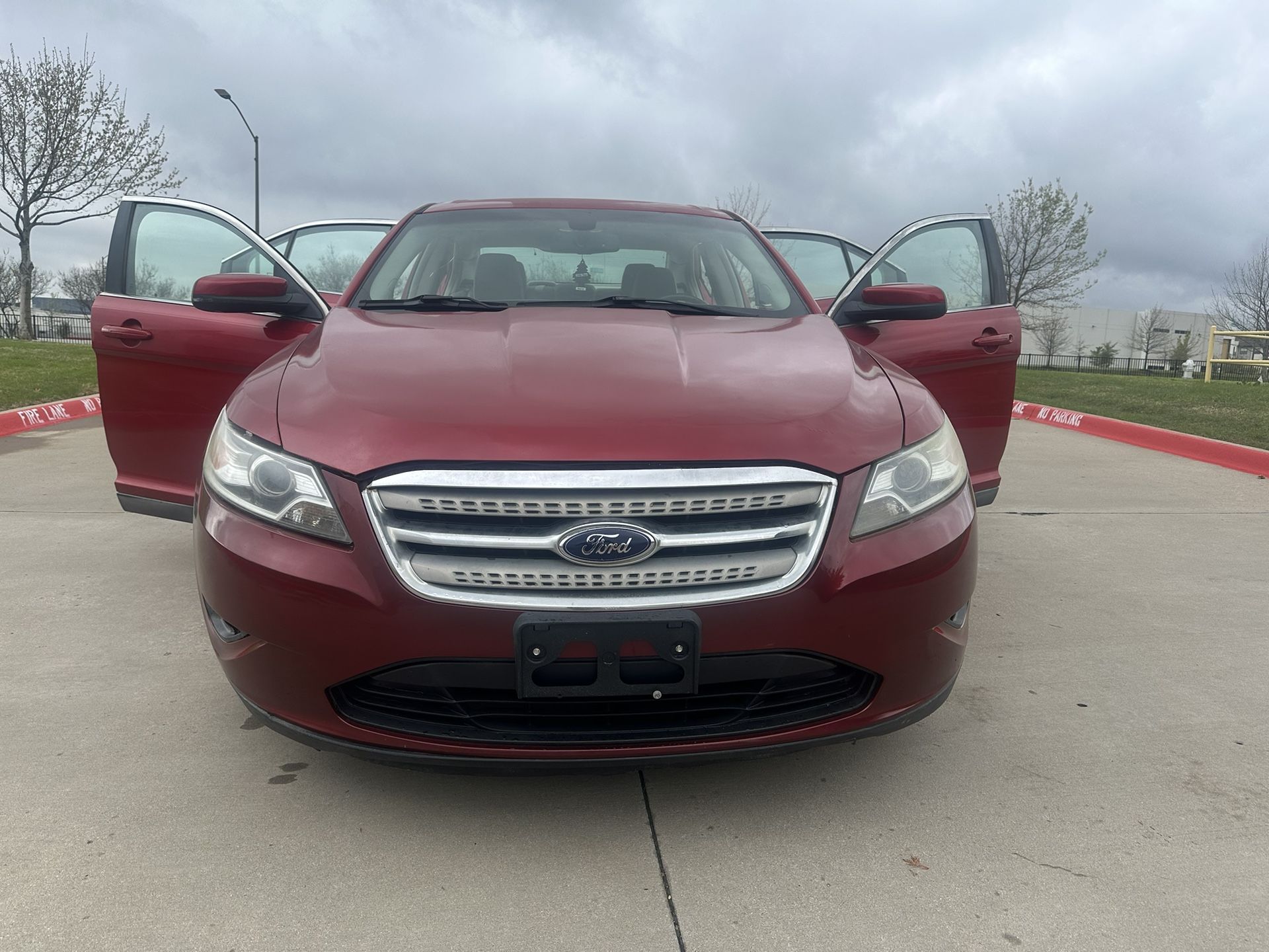 2010 Ford Taurus