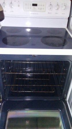Frigidaire flat top oven