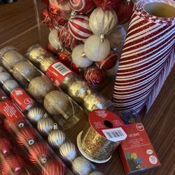 Free Christmas Ornaments Pending