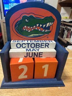 Florida Gators desk calendar
