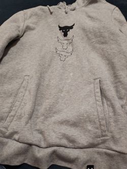 Under armour sweater size xsmall in men