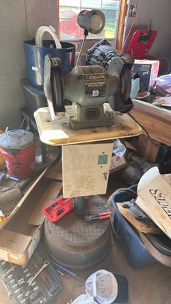 Bench grinder