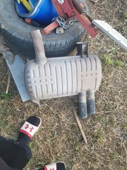 2006 BMW 325i stock muffler