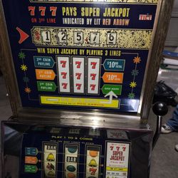 5¢ Triple 777 Slot Machine