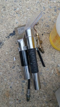 Upholstery and stairs detailing tool
