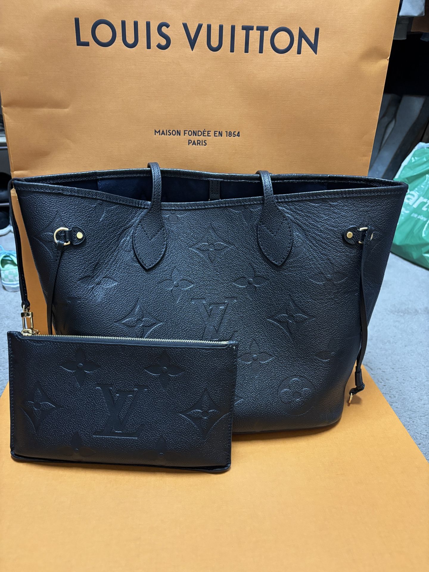 Authentic Louis Vuitton Neverfull