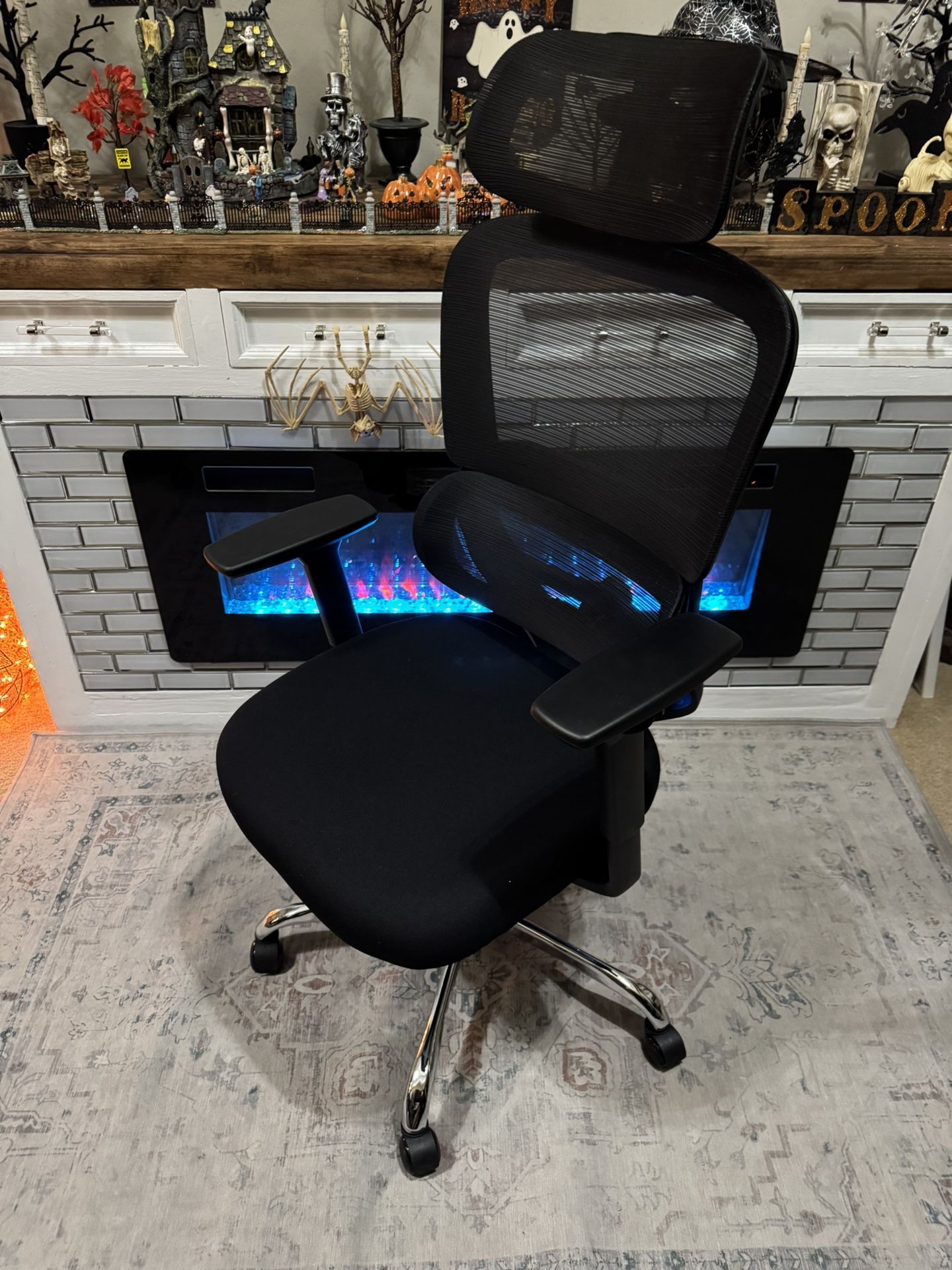 Tralt Black Mesh Ergonomic Office Chair With Headrest