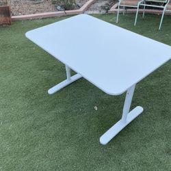 IKEA Bekant Adjustable Height Desk / Table