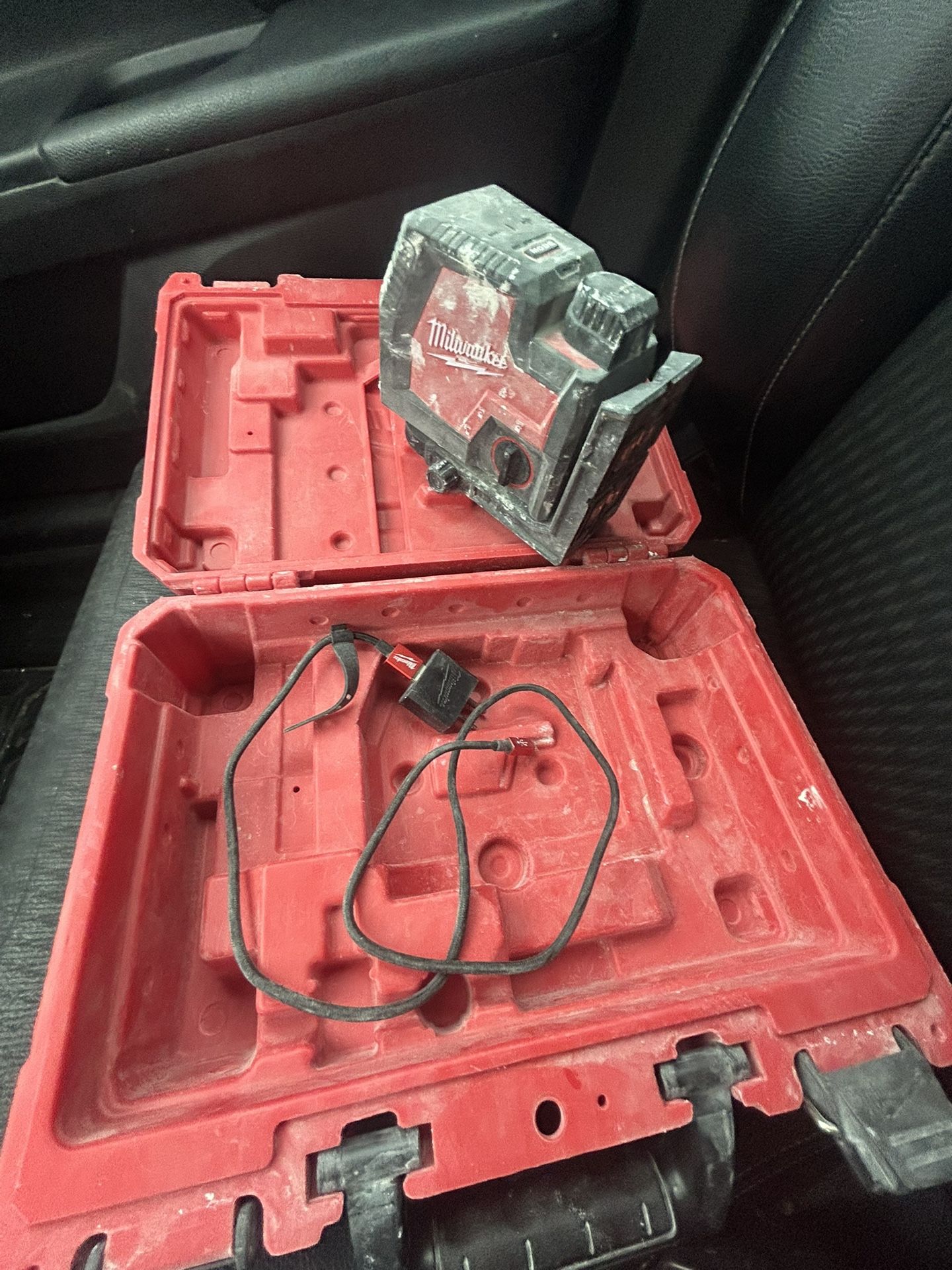 MILWAUKEE  Rechargeable Green Cross Line Laser