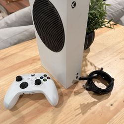 Xbox Series S + Controller