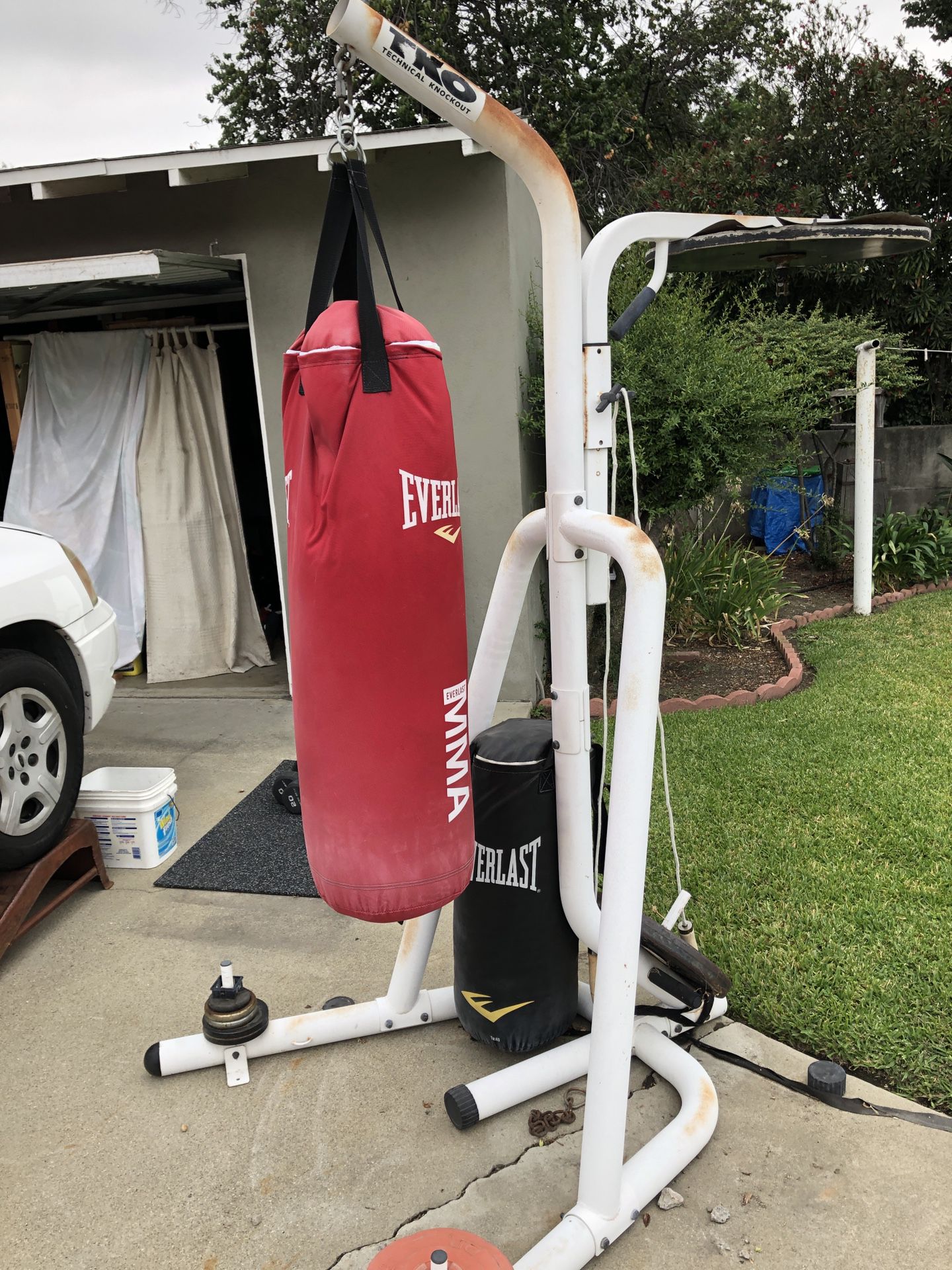 Heavy bag and speed bag stand with bags