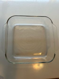 Pyrex dish 2 quart