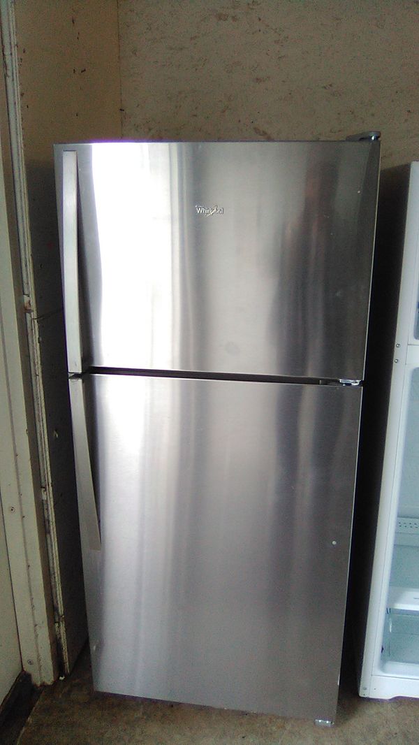 Beautiful Whirlpool stainless steel 18 cubic foot refrigerator gorgeous