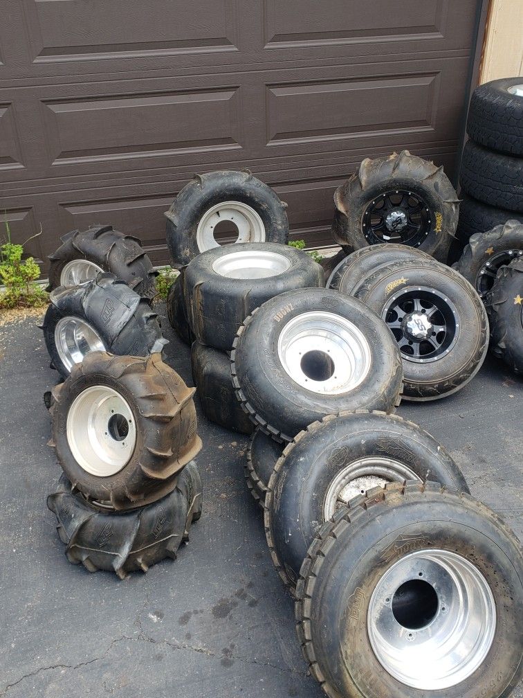 Paddle Tire Sale. for Sale in Fallbrook, CA OfferUp