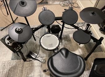 Roland DD11K Electric Drums with AMP ($699 retail)