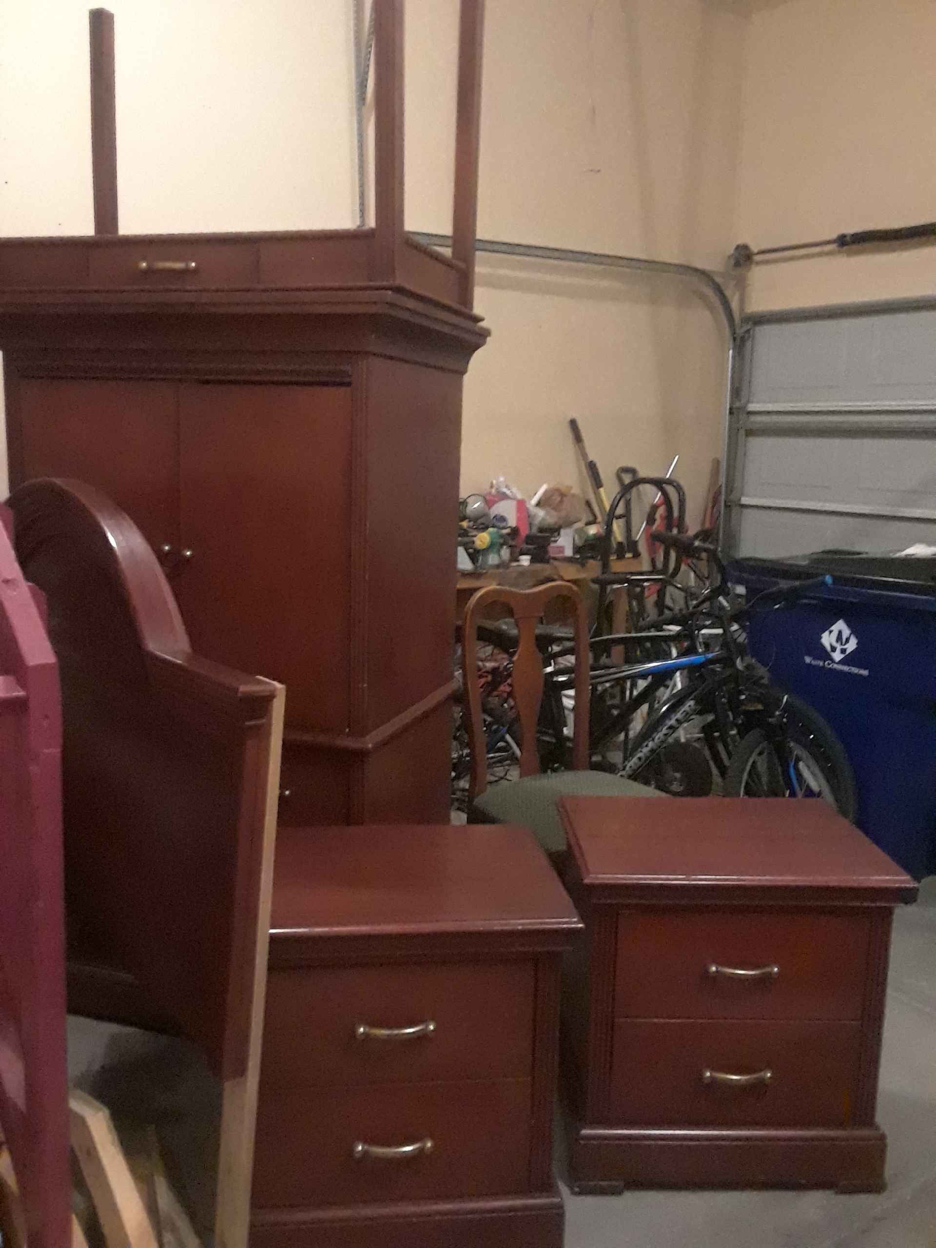 Bedroom Set (Full) Used