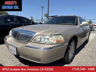 2011 Lincoln Town Car