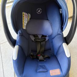 Maxi cosi Zelle Luxe Stroller & (car seat With Base) 