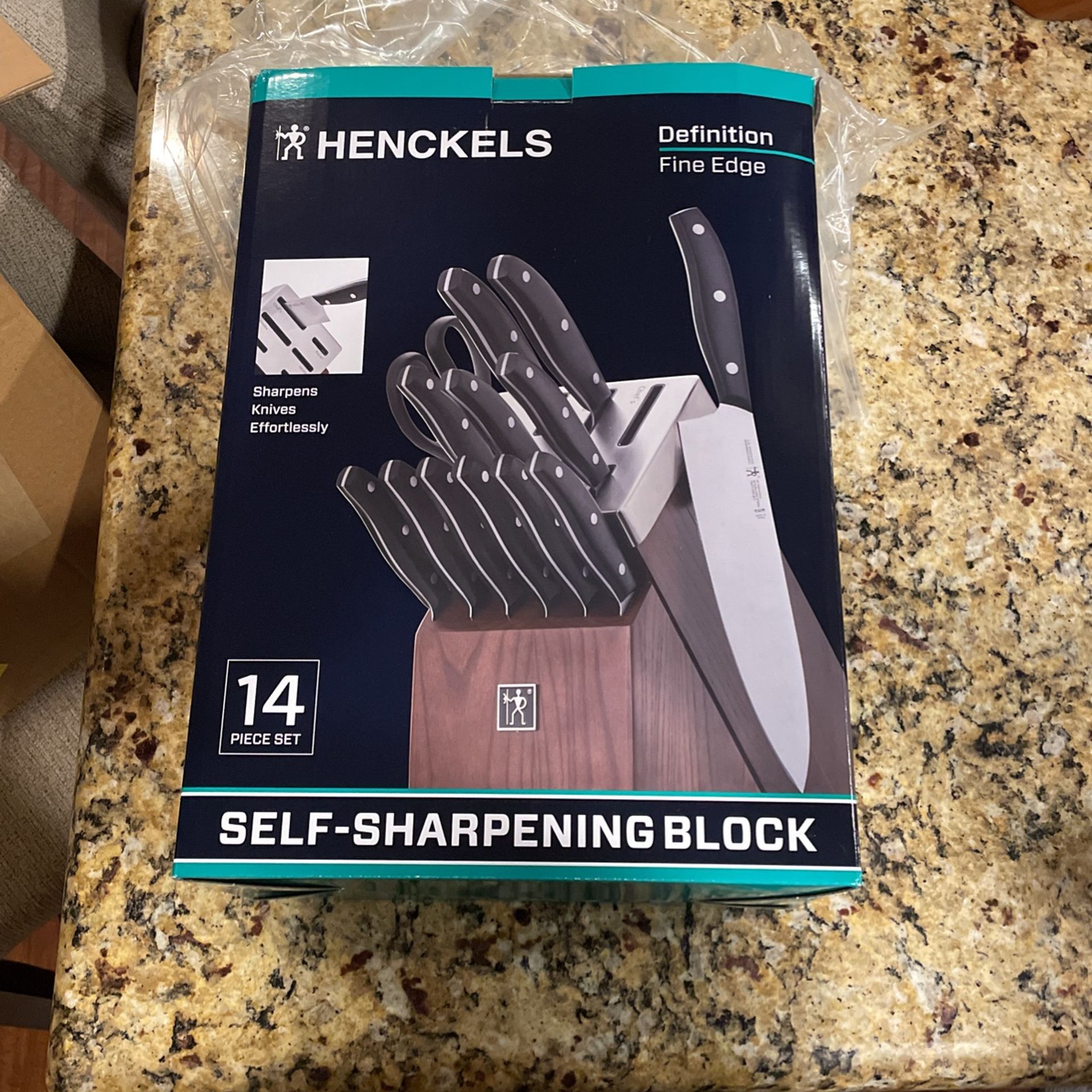 Henckels knife Set BRAND NEW