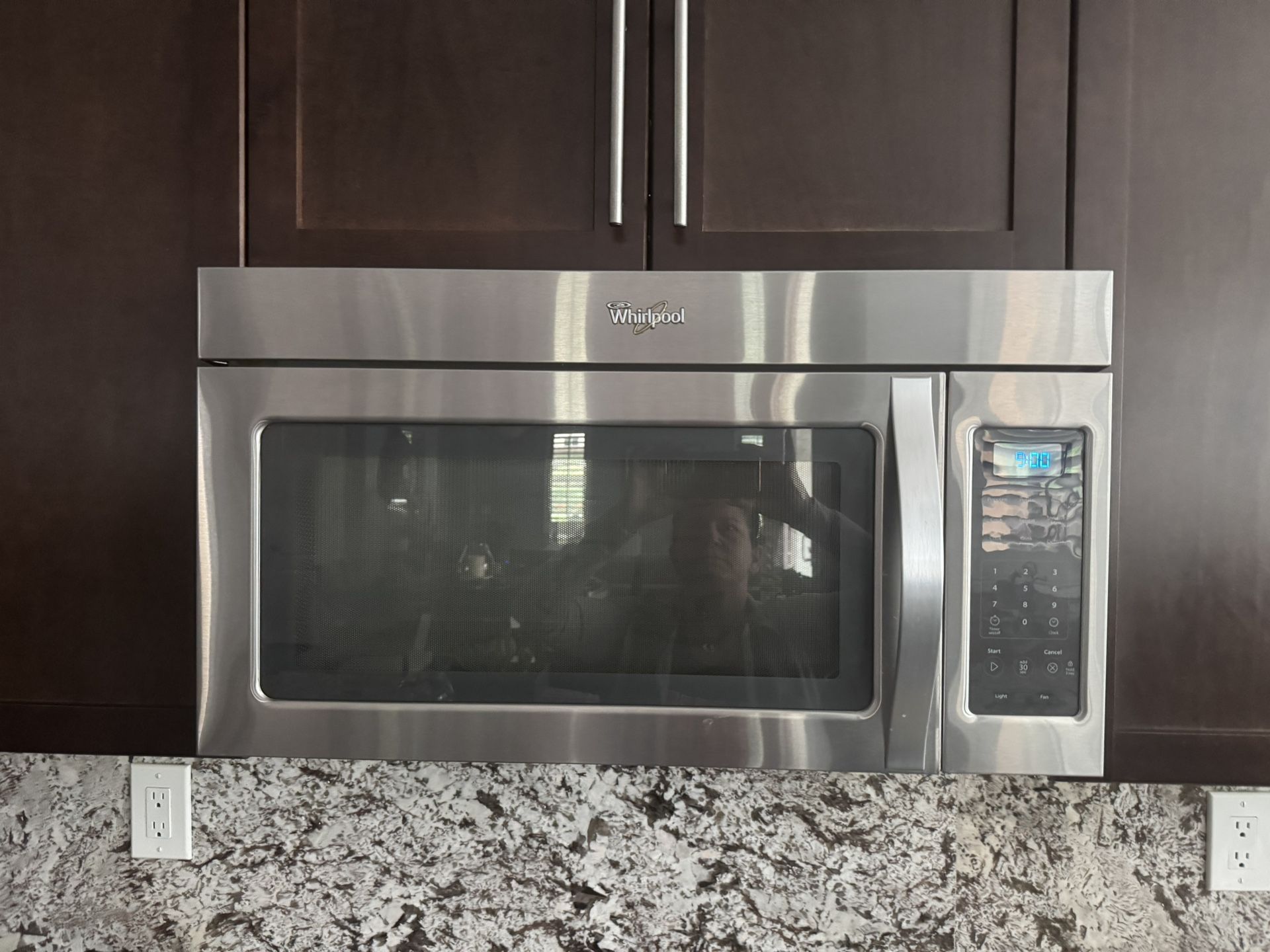 Whirlpool Gold Series Over the Range Microwave
