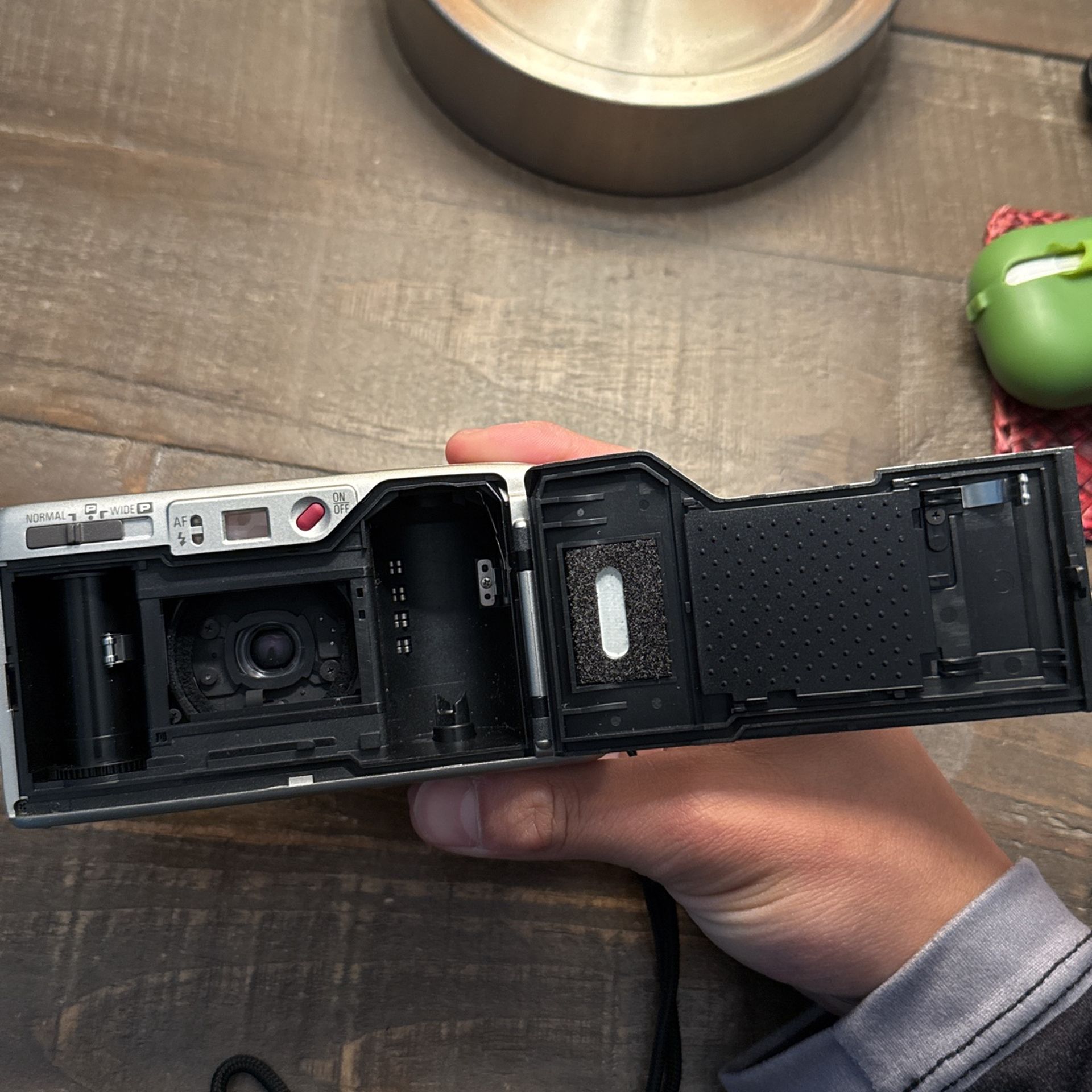 Ricoh R1s 35mm Film Camera Parts Only (AS IS) Read Description!
