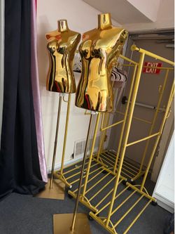 Mannequin $75