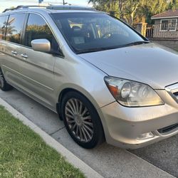 2005 Honda Odyssey 