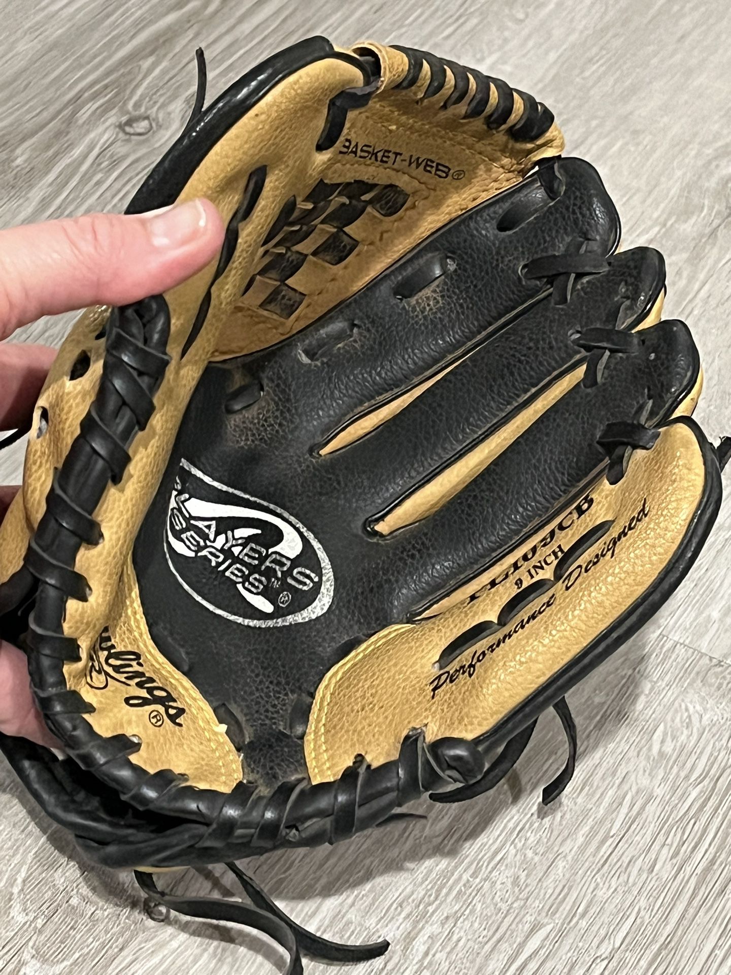 Children’s Leather Rawlings 9” Baseball Glove