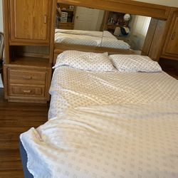 Oak Queen Bedroom Set