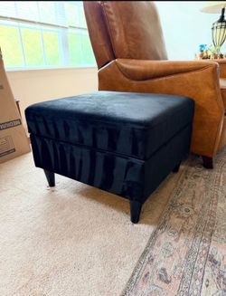 Black ottoman