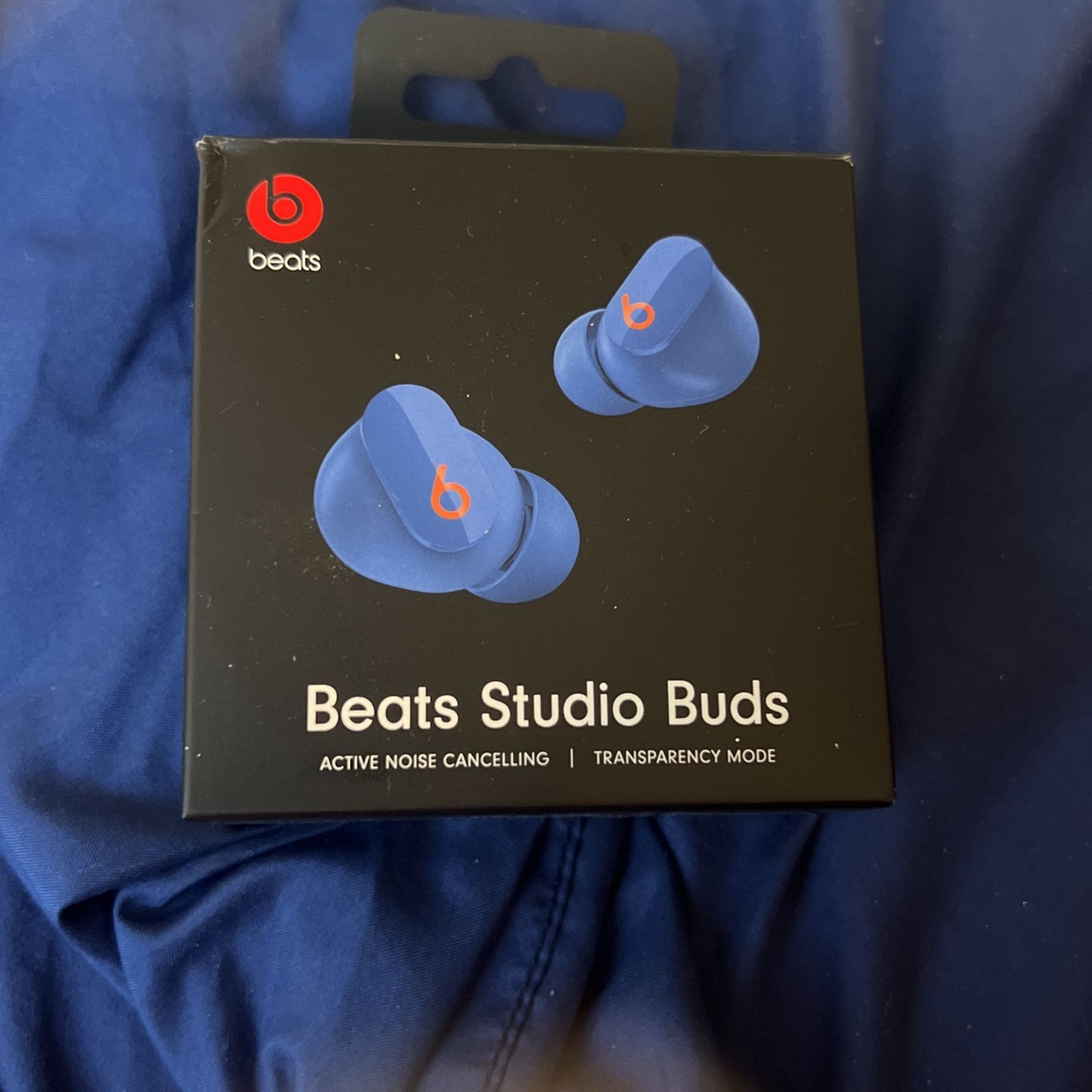 Beats Studio Buds 