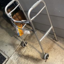 new never used walker 16$
